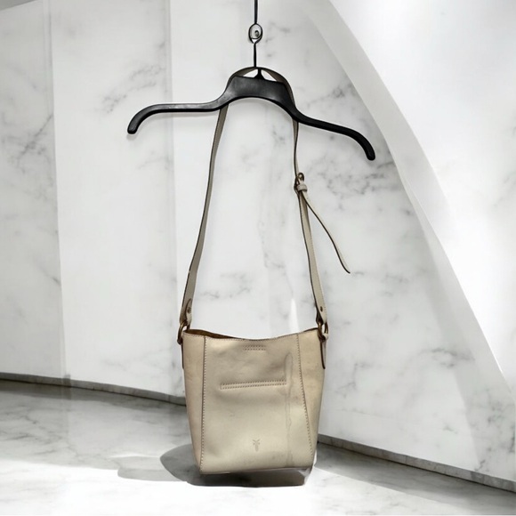 Frye Cream Leather Crossbody bucket Bag with Adjustable Strap